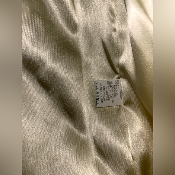 Monterey Fashions - Vintage White Faux Fur Coat Made in U.S.A. - Picture 6 of 16